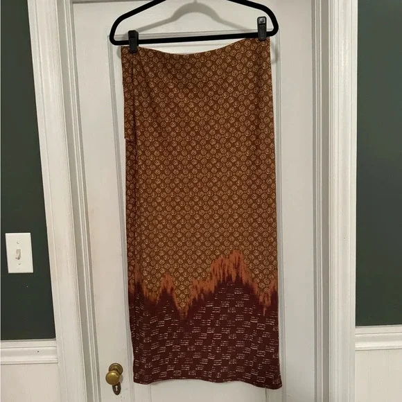 Free People Sarong It Feels Right - Size L - Picture 8 of 9